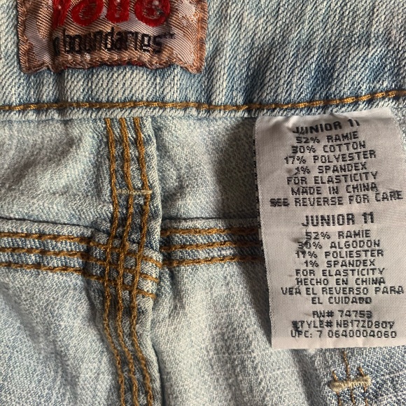 No Boundaries Capri Jeans Junior’s Size 11 - Picture 3 of 3